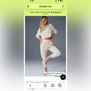 ALO Yoga Women's Muse Cream Sweatpant